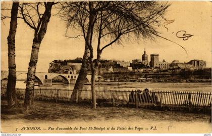 CPA AVIGNON - Vue d'ensemble du Pont St-Benezet et du Palais des PAPES (511577)