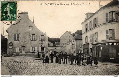 CPA Bagneux Place du 13 Octobre (1277195)