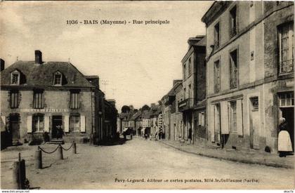 CPA AK BAIS-MAYENNE-Rue principale (420573)