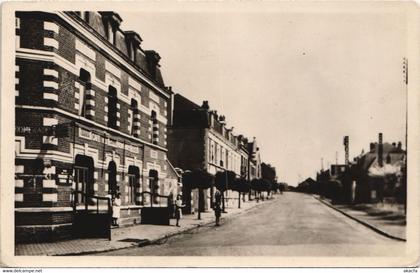 CPA BAPAUME-Avenue de la République (45665)