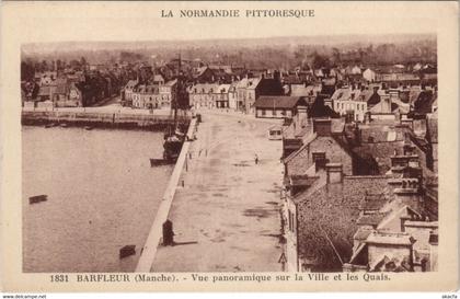 CPA BARFLEUR - Vue Panoramique sur la Ville et les Quais (149175)