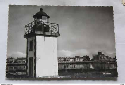 Cpm, Barfleur, le phare, Manche 50