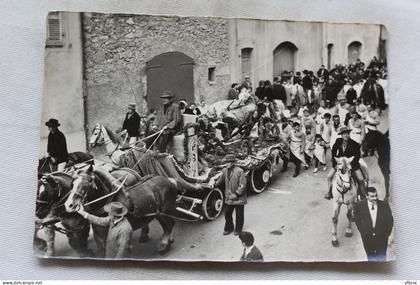 Cpm, Barjols, fête de saint Marcel, défilé du char, Var 83