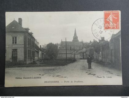 CPA - Beauquesne - Porte de Doullens