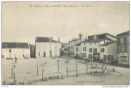 E-16 1814 : BEAUVOIR SUR NIORT  LA PLACE