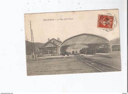 BEDARIEUX LA GARE (COTE EST) WAGONS