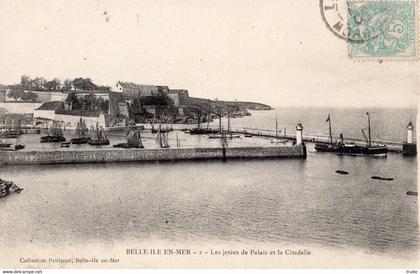 BELLE-ILE-EN-MER LES JETEES DE PALAIS ET LA CITADELLE