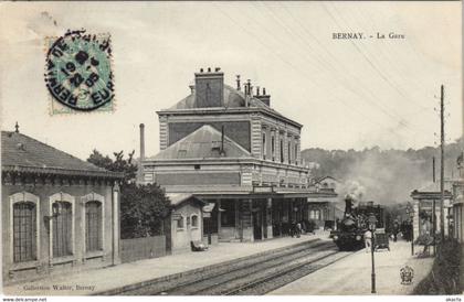 CPA BERNAY-La Gare (43348)