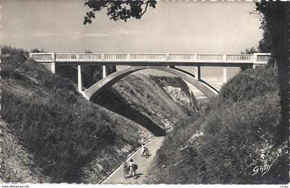 CPM Berneval Le Pont sur la Descente vers la mer