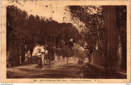 CPA BOULOURIS-sur-MER - Route de St-RAPHAEL (106842)