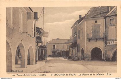 BOURG DE VISA - la Place et la Mairie