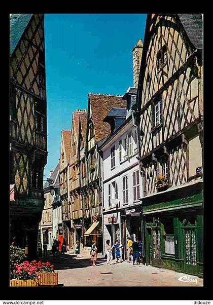 18 - Bourges - La rue Mirebeau - Carte Neuve - CPM - Voir Scans Recto-Verso