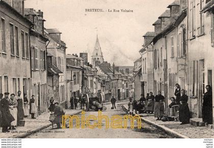 C P A  60  -   BRETEUIL  -  la rue voltaire