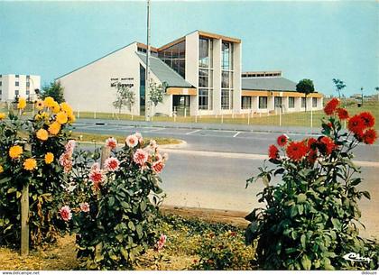 91 - Brétigny sur Orge - Centre nautique Léo Lagrange - Fleurs - CPM - Voir Scans Recto-Verso