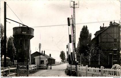 Bretigny sur Orge - Entree de la Station Magasin