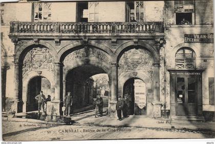 CPA CAMBRAI - Entrée de la Cite (141933)