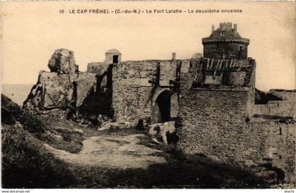 CPA Le Cap FRÉHEL - Le Fort LALATTE - La Deuxieme enceinte (104123)