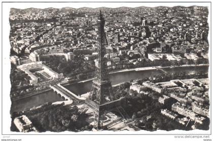 POSTAL ..- PARIS  -FRANCIA  -  EN AVION SUR PARIS  -( PANORAMICA EN AVION SOBRE PARIS )