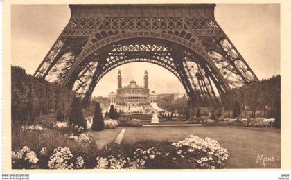 POSTAL  PARIS  -FRANCIA  -LES JARDINS PRÈS DE LA TOUR EIFFEL -LES PETITS TABLEAUX DE PARIS