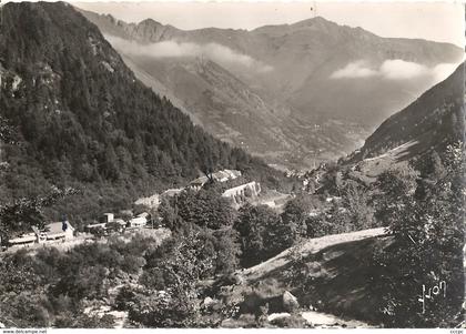 CPSM Cauterets la Raillère au fond Cauterets