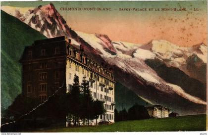 CPA CHAMONIX Mont-Blanc Savoy Palace et le Mont-Blanc (337482)