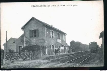 CHAMPAGNE SUR OISE    LA GARE