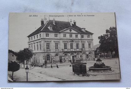 Champagnole, l'hôtel de ville et la fontaine, Jura 39