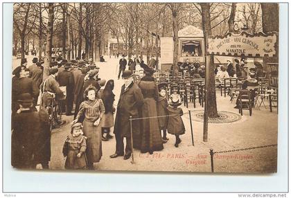 PARIS - champs Elysées, Guignol.