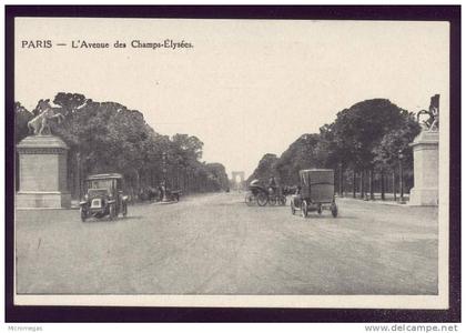 Paris, l'Avenue des Champs-Elysées