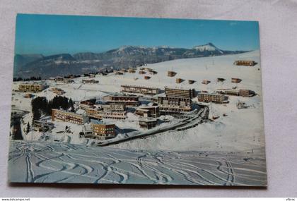 Cpm, Chamrousse, vue générale, au fond massif de la Chartreuse, Isère 38