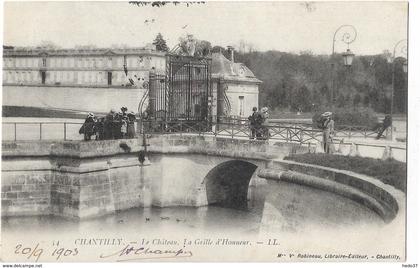 Chantilly - Le Château, La Grille d'Honneur