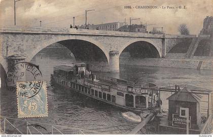 CPA 94 CHARENTON LE PONT  voir pub visible du bateau