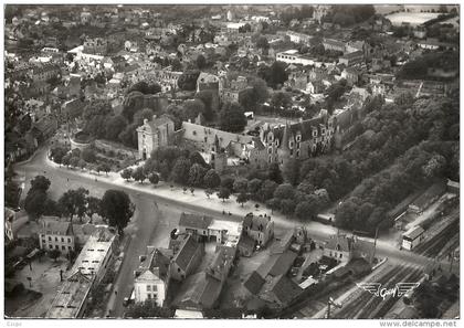 CPSM Châteaubriant Le Château vue aérienne