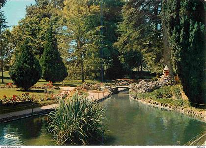 16 - Chateauneuf sur Charente - Le jardin public - CPM - Voir Scans Recto-Verso