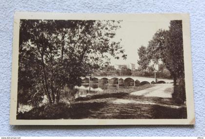 Cpsm 1956, Chateauneuf, les bords de la Charente au pont, Charente 16