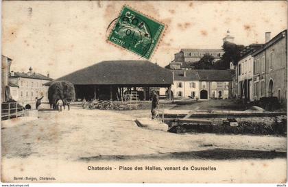 CPA CHATENOIS - Place des halles venant de Courcelles (119065)