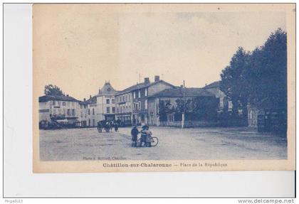 Châtillon sur Chalaronne Place République