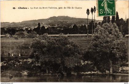 CPA CHATOU Le Fort du Mont-Valerien prise de l'Ile de Chatou (1386528)