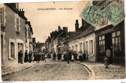 CPA Ceur-CHEVERNY - Rue Nationale (208720)