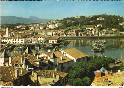 CPM CIBOURE Vue Generale de Ciboure depuis Saint-Jean-de-Luz (1166942)