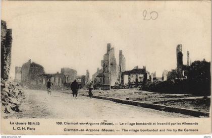 CPA CLERMONT-en-ARGONNE - Le village bombarde (119433)