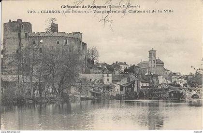 Clisson - Vue Générale du Château et de la Ville