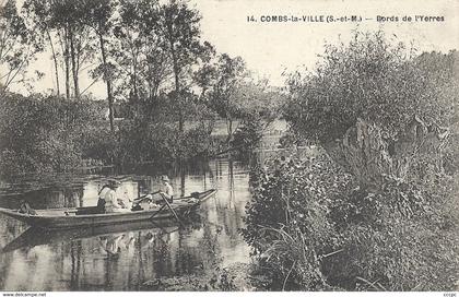 CPA Combs-la-ville Bords de l'Yerres