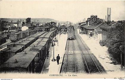 - oise -ref- A351- compiegne - la gare - gares - train - trains - lignes de chemins de fer -