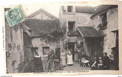 Carte POSTALE  Ancienne  de CORMEILLES en PARISIS - Une cour Pittoresque