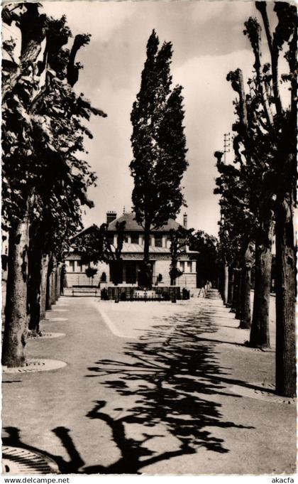 CPA Cormeilles-en-Parisis(S.-et-O.) - Monument aux Morts (290227)