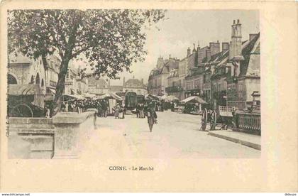 58 - Cosne Cours sur Loire - Le Marché - Animée - CPA - Voir Scans Recto-Verso