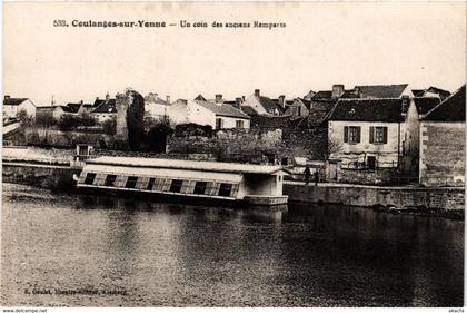 CPA Coulanges-sur-Yonne - Un Coin des Anciens Remparts FRANCE (960683)