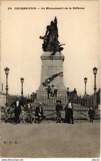 CPA COURBEVOIE - Le Monument de la Défense (987021)