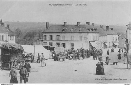 COURTOMER (Orne) - Le Marché